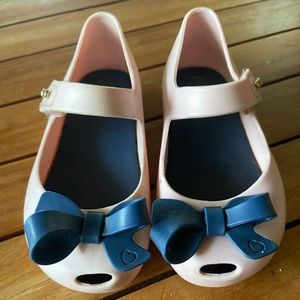 mini Melissa toddler size 8